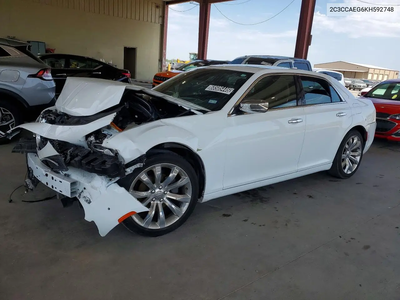 CHRYSLER 300 2019, VIN 2C3CCAEG6KH592748