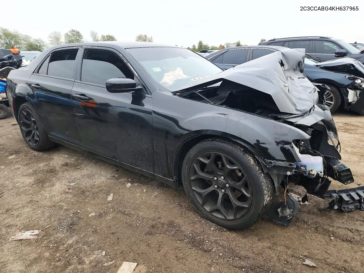 2019 CHRYSLER 300 VIN 2C3CCABG4KH637965 — фото 4