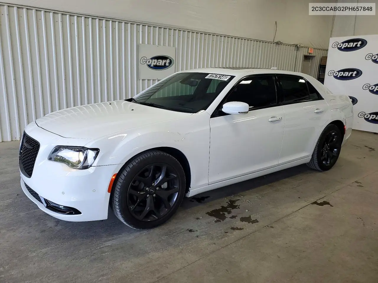 CHRYSLER 300 2023, VIN 2C3CCABG2PH657848