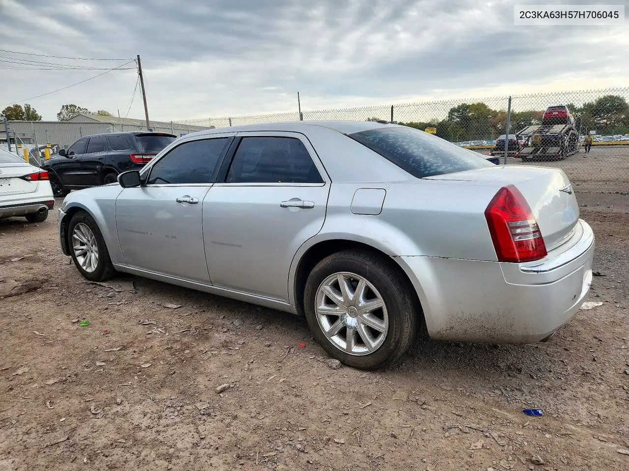 2007 CHRYSLER 300C VIN 2C3KA63H57H706045 — фото 2