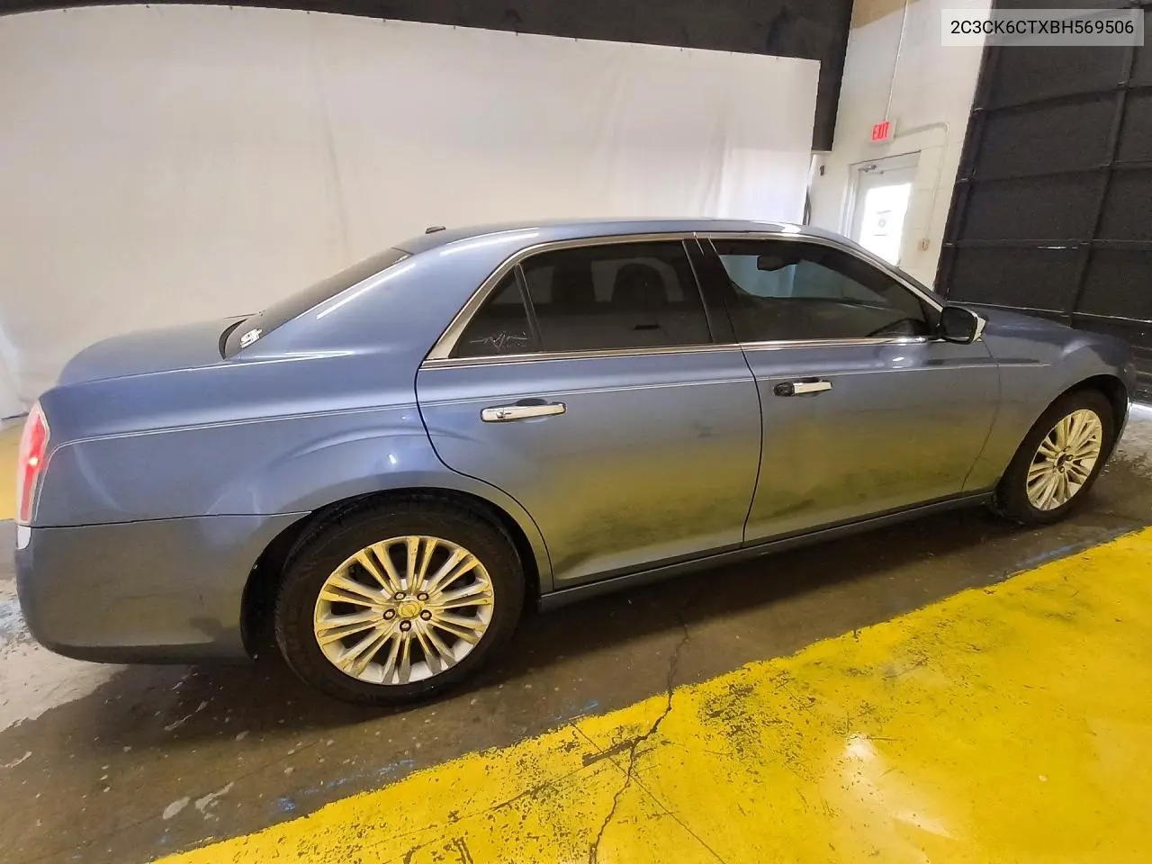 2011 CHRYSLER 300C VIN 2C3CK6CTXBH569506 — фото 3