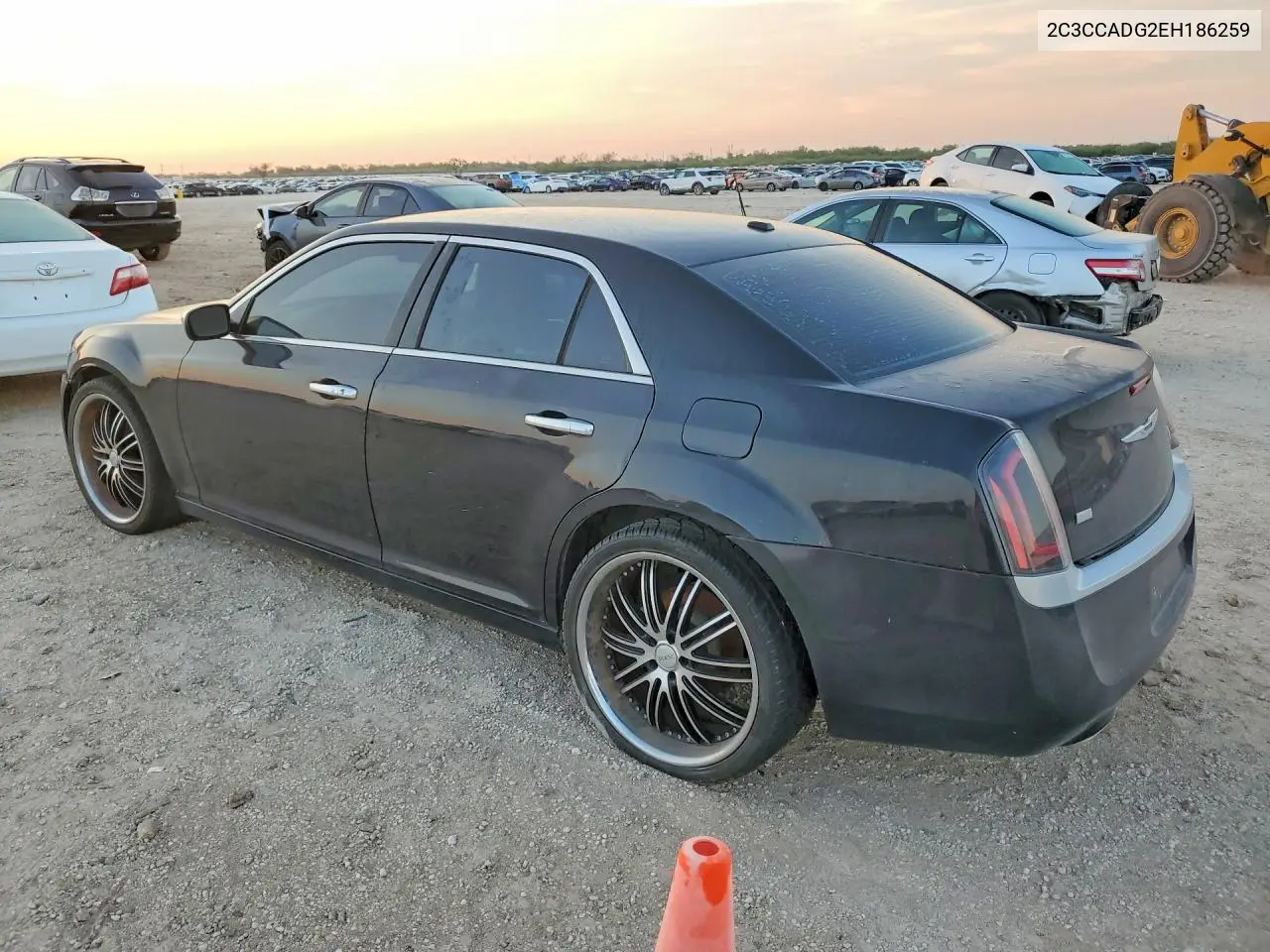 2014 CHRYSLER 300C VIN 2C3CCADG2EH186259 — фото 2