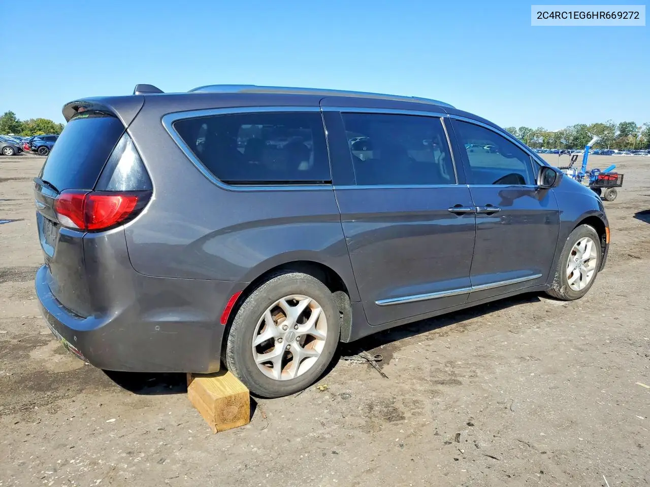 2017 CHRYSLER PACIFICA VIN 2C4RC1EG6HR669272 — фото 3