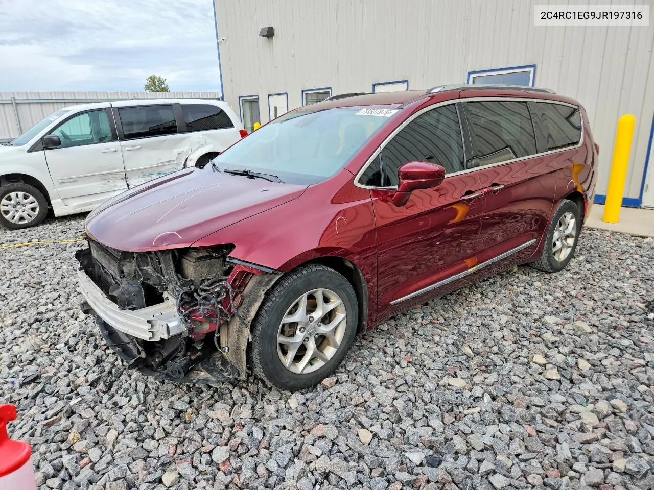 CHRYSLER PACIFICA 2018, VIN 2C4RC1EG9JR197316