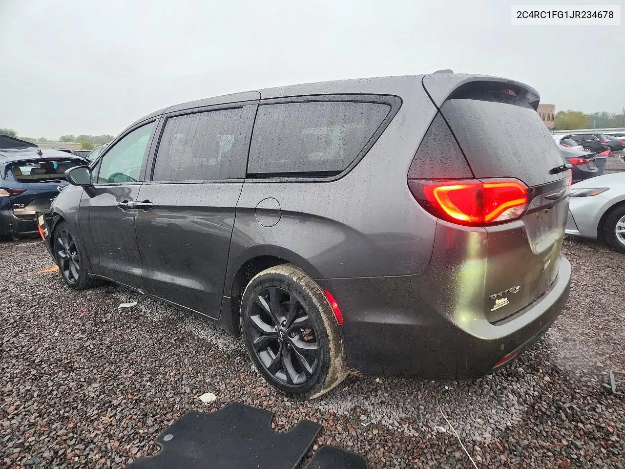 2018 CHRYSLER PACIFICA VIN 2C4RC1FG1JR234678 — фото 2