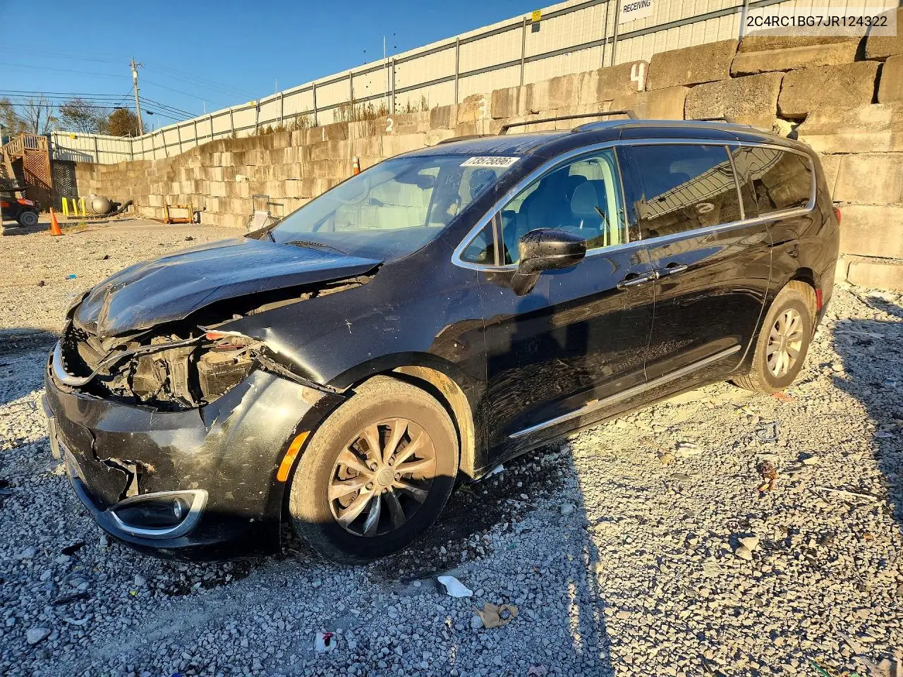 CHRYSLER PACIFICA 2018, VIN 2C4RC1BG7JR124322