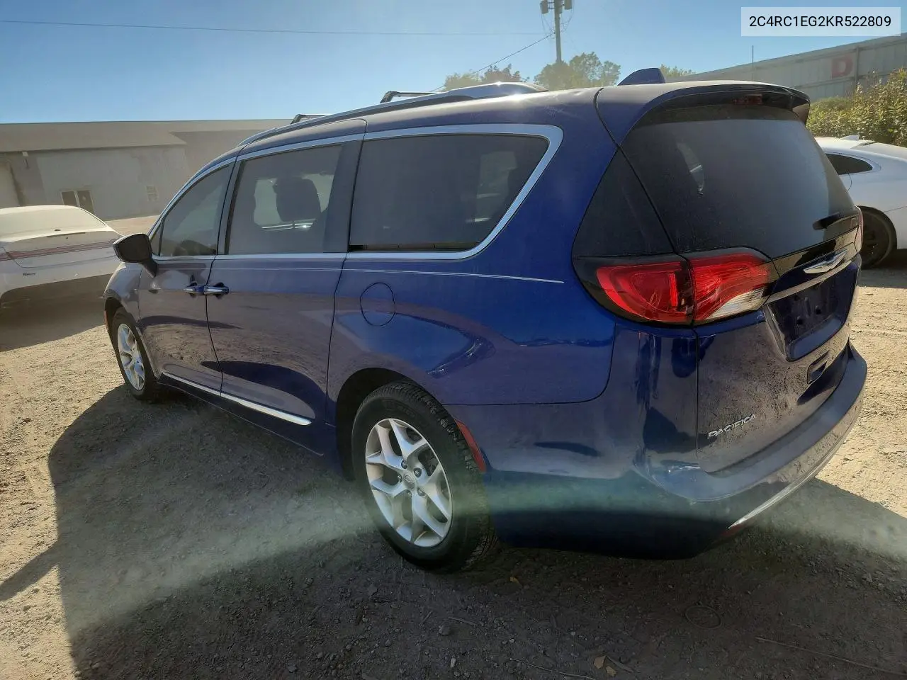 2019 CHRYSLER PACIFICA VIN 2C4RC1EG2KR522809 — фото 2