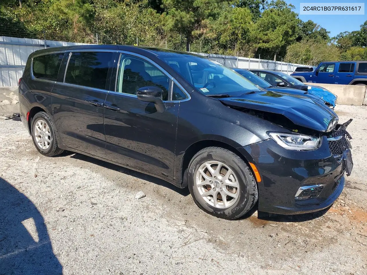 2023 CHRYSLER PACIFICA VIN 2C4RC1BG7PR631617 — фото 4