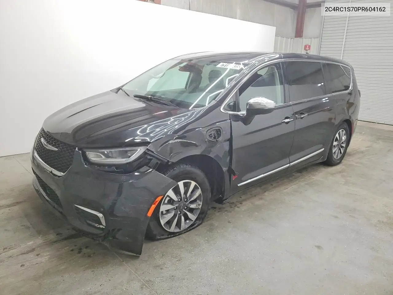 CHRYSLER PACIFICA 2023, VIN 2C4RC1S70PR604162