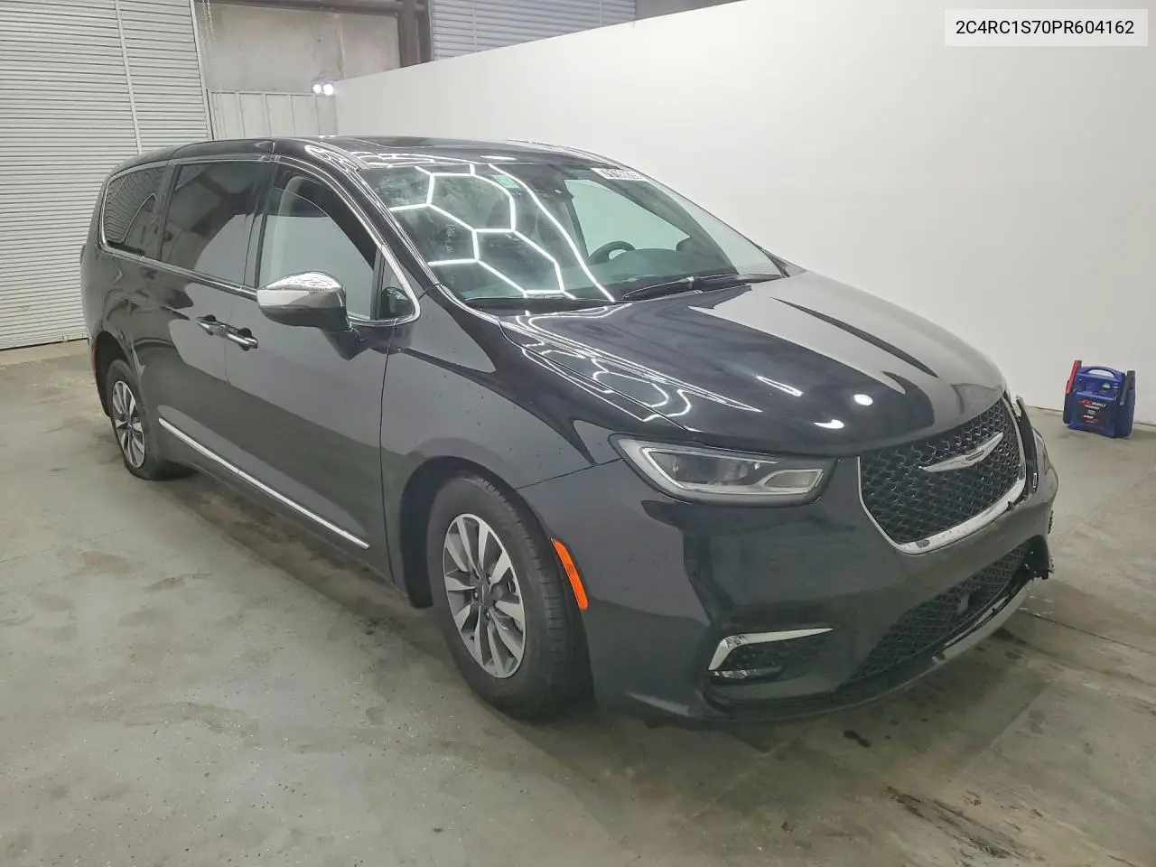 2023 CHRYSLER PACIFICA VIN 2C4RC1S70PR604162 — фото 4
