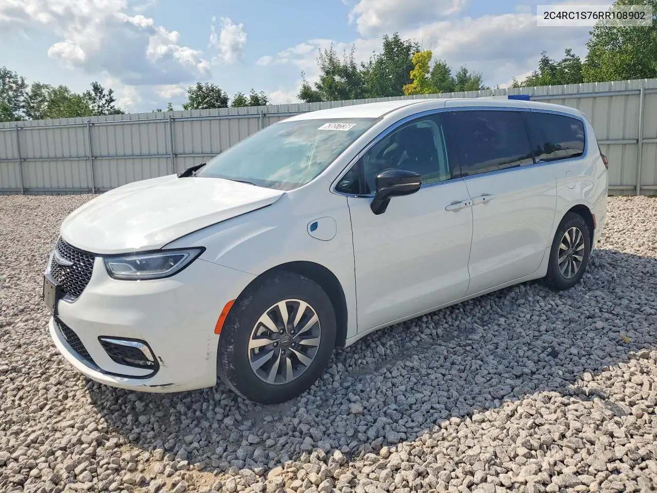 CHRYSLER PACIFICA 2024, VIN 2C4RC1S76RR108902