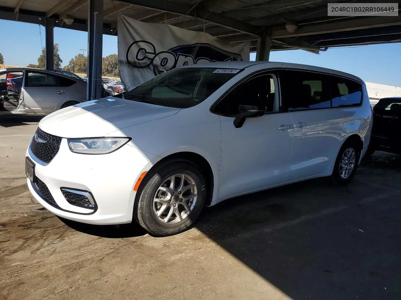 CHRYSLER PACIFICA 2024, VIN 2C4RC1BG2RR106449