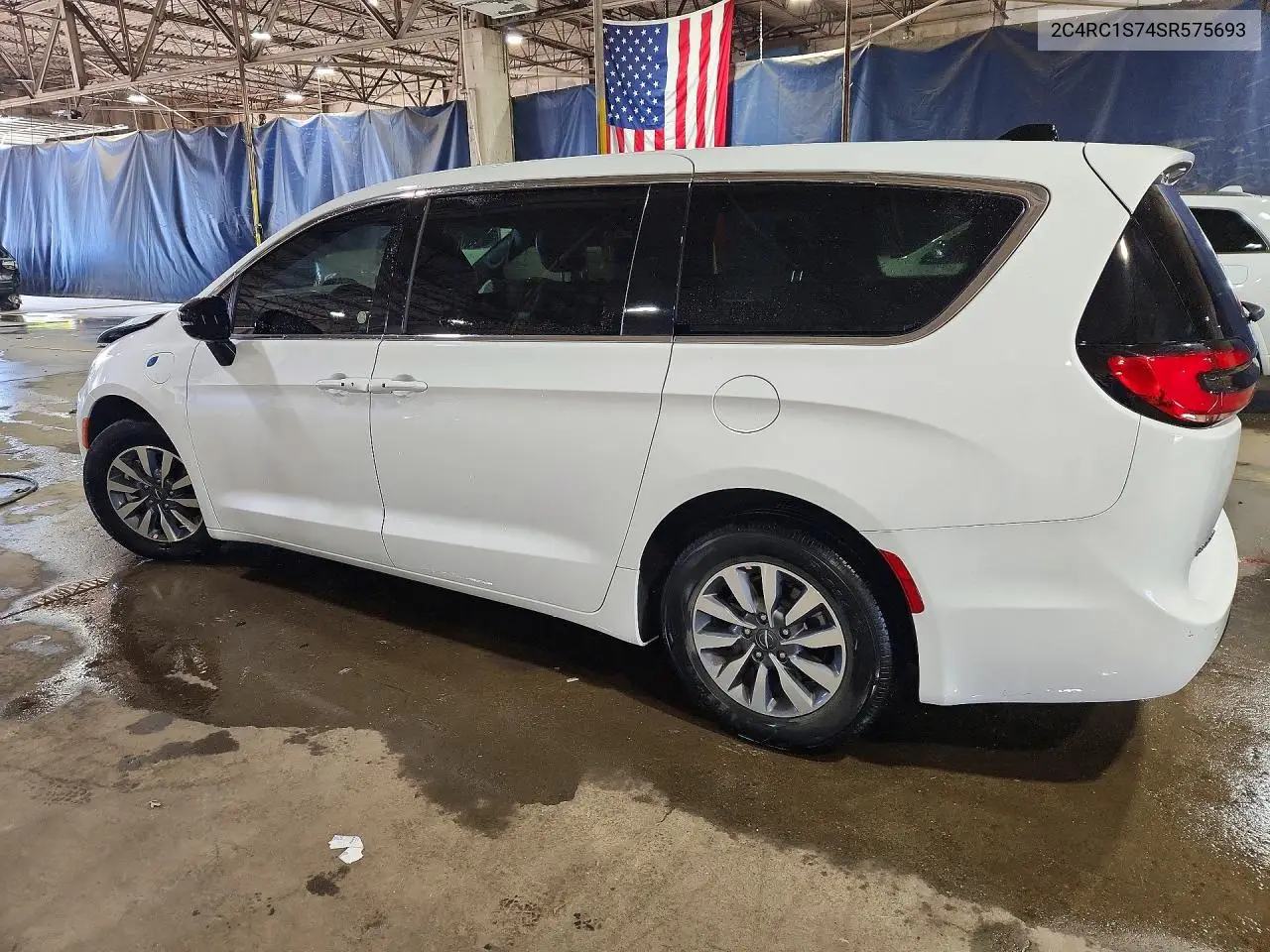2025 CHRYSLER PACIFICA VIN 2C4RC1S74SR575693 — фото 2