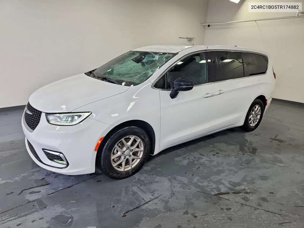 CHRYSLER PACIFICA 2026, VIN 2C4RC1BG5TR174882