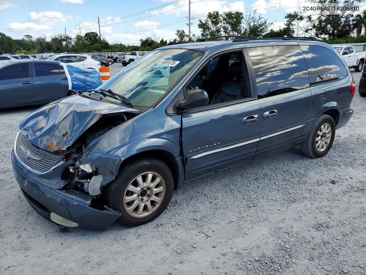 CHRYSLER TOWN & COUNTRY 2001, VIN 2C4GP54371R206810