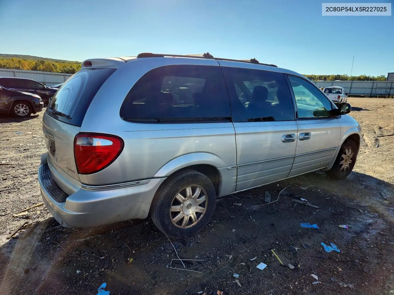 2005 CHRYSLER TOWN & COUNTRY VIN 2C8GP54LX5R227025 — фото 3