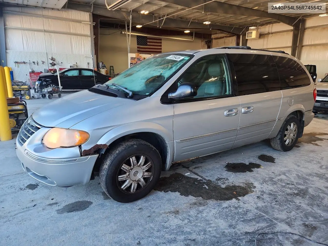 CHRYSLER TOWN & COUNTRY 2006, VIN 2A4GP54L56R745542