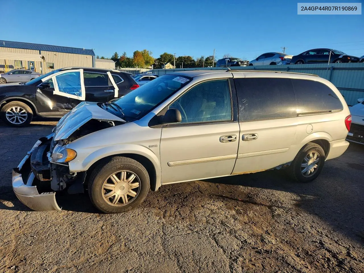 CHRYSLER TOWN & COUNTRY 2007, VIN 2A4GP44R07R190869