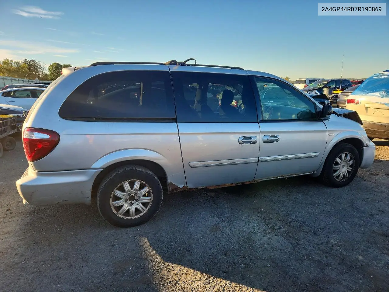 2007 CHRYSLER TOWN & COUNTRY VIN 2A4GP44R07R190869 — фото 3