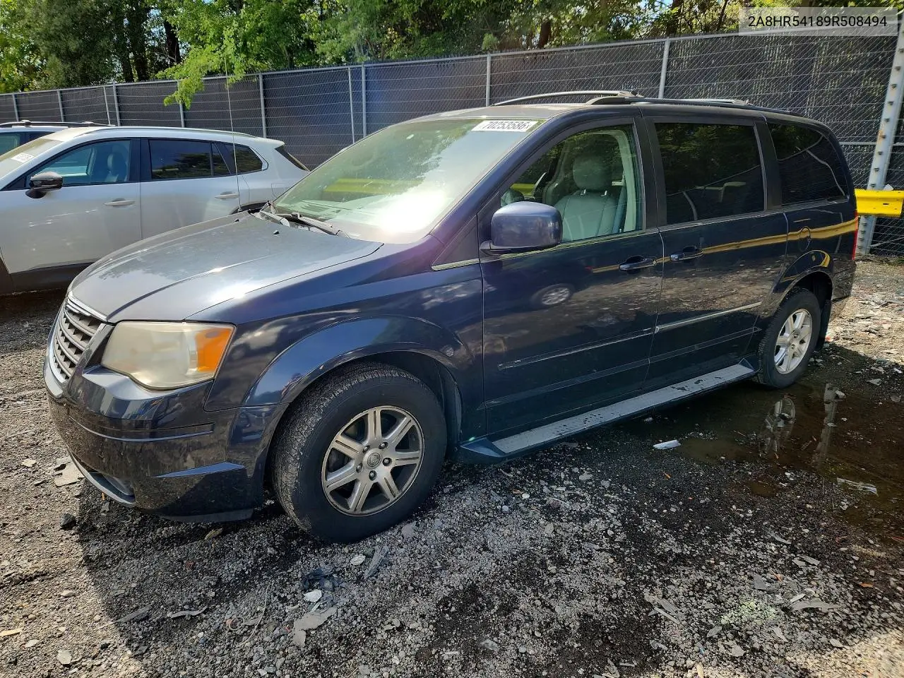 CHRYSLER TOWN & COUNTRY 2009, VIN 2A8HR54189R508494