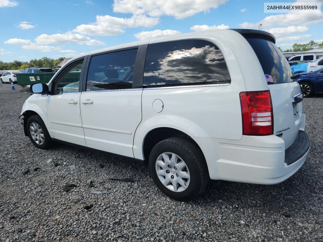 2009 CHRYSLER TOWN & COUNTRY VIN 2A8HR44EX9R555989 — фото 2