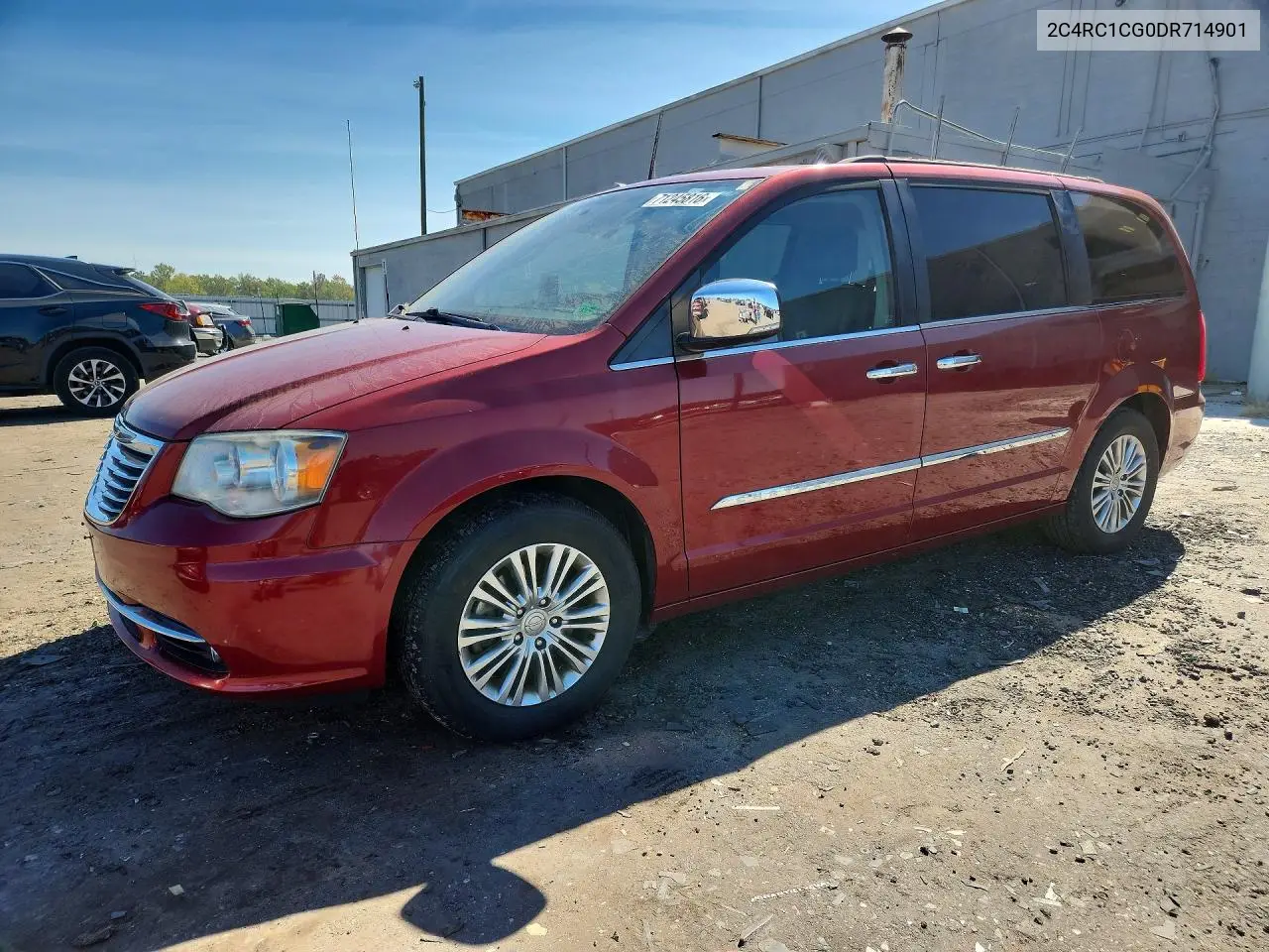 CHRYSLER TOWN & COUNTRY 2013, VIN 2C4RC1CG0DR714901