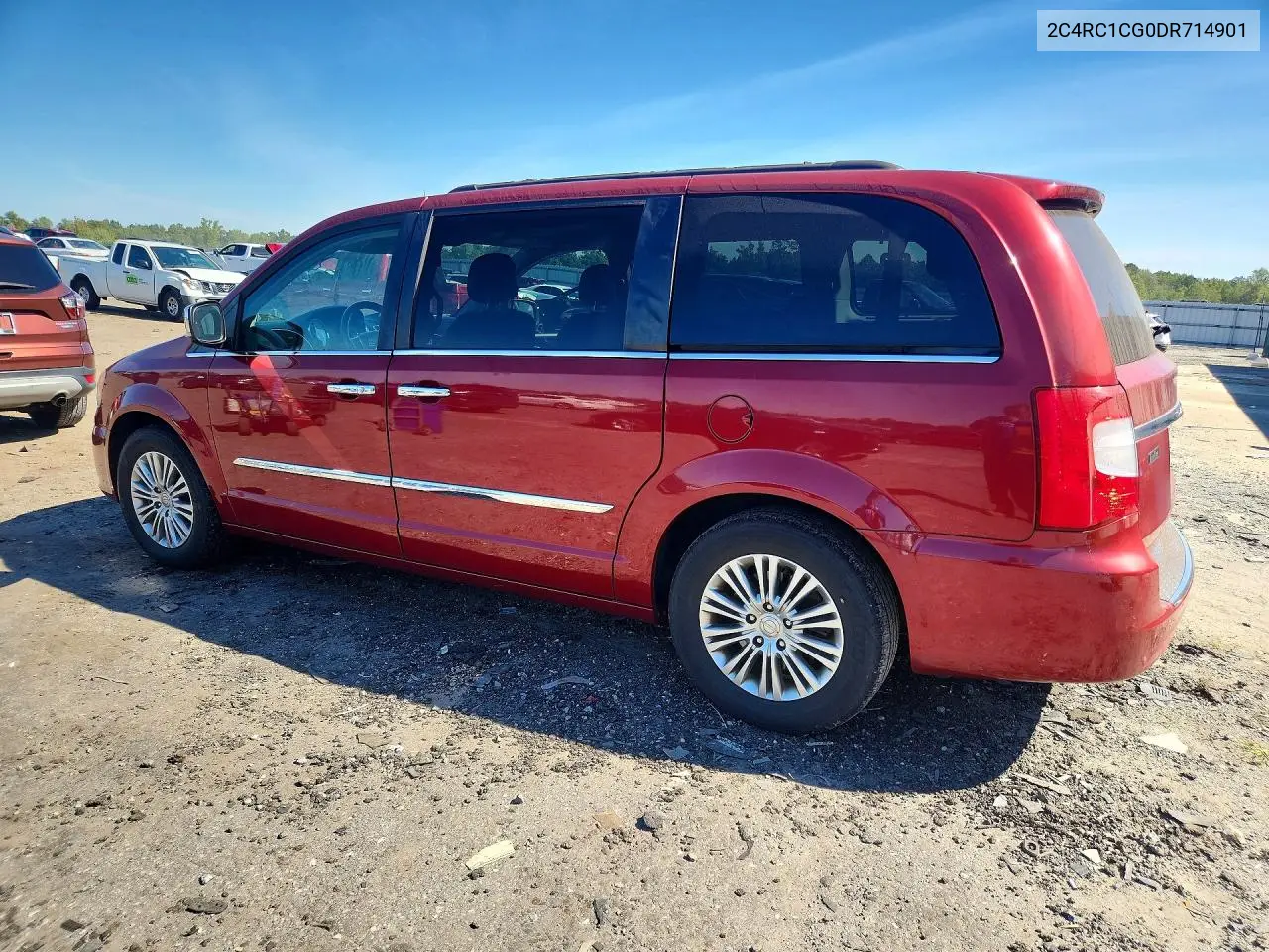 2013 CHRYSLER TOWN & COUNTRY VIN 2C4RC1CG0DR714901 — фото 2
