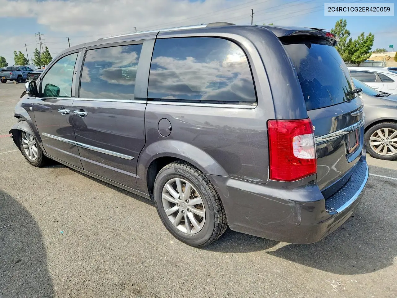 2014 CHRYSLER TOWN & COUNTRY VIN 2C4RC1CG2ER420059 — фото 2