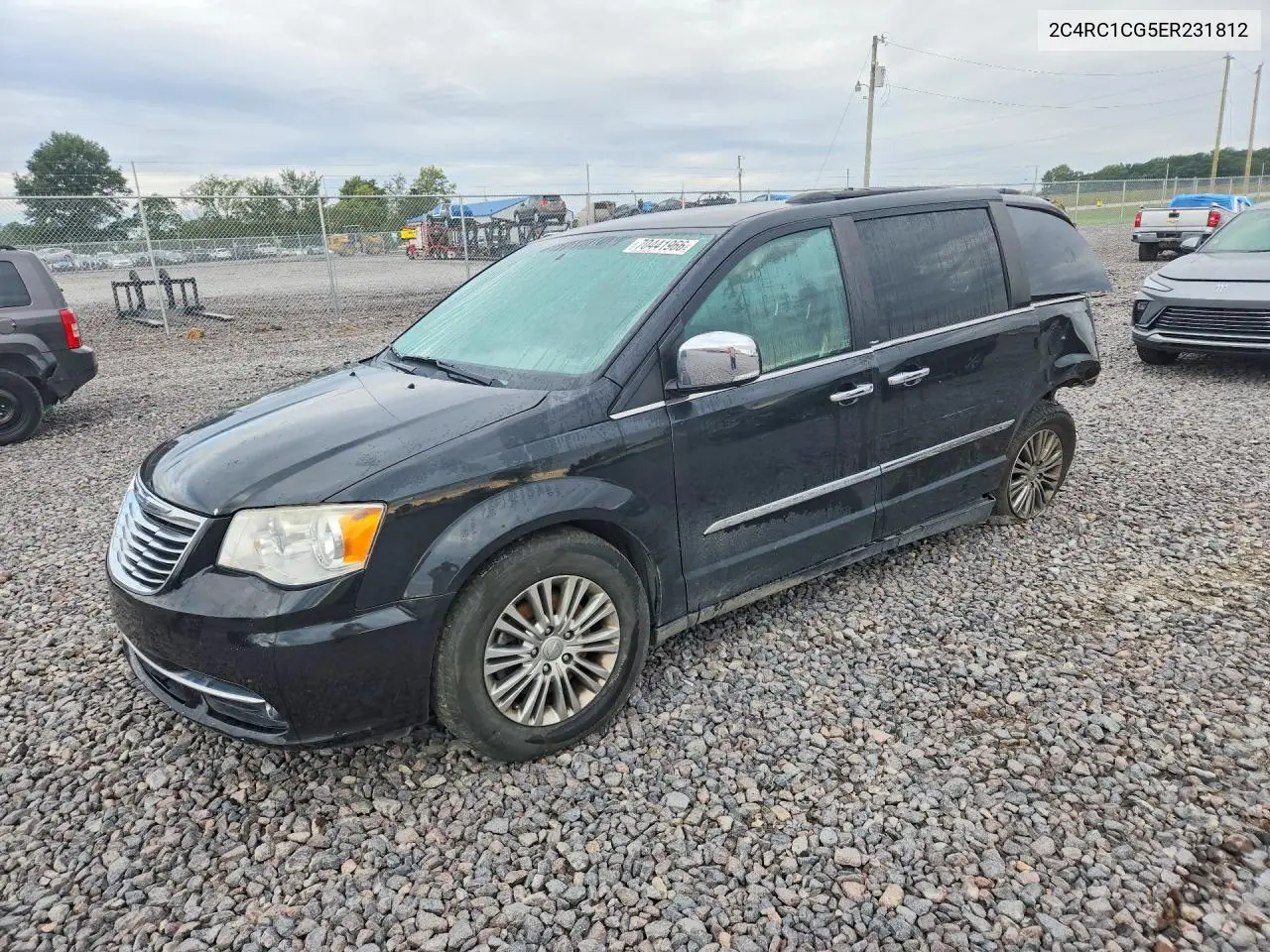 CHRYSLER TOWN & COUNTRY 2014, VIN 2C4RC1CG5ER231812