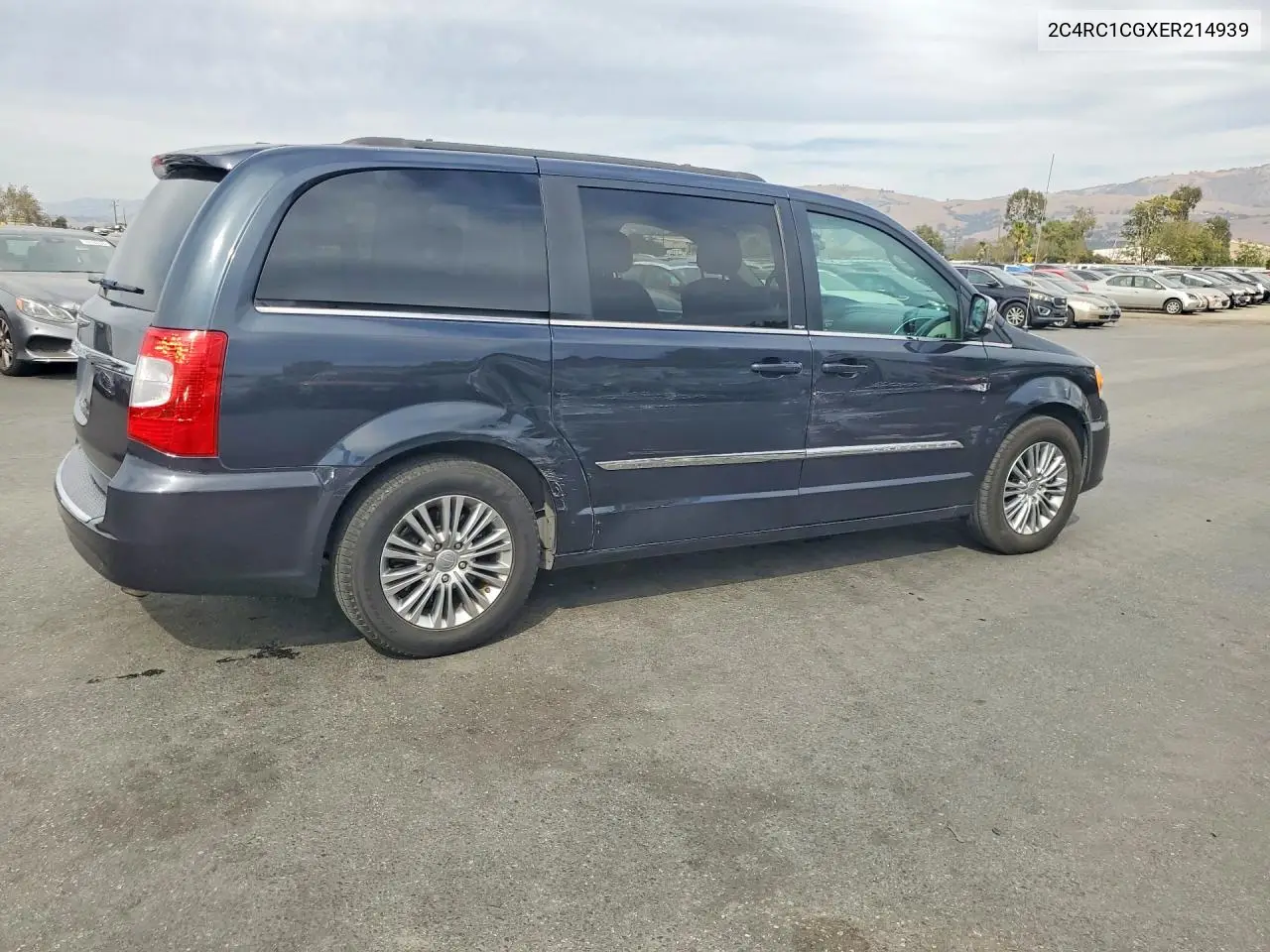 2014 CHRYSLER TOWN & COUNTRY VIN 2C4RC1CGXER214939 — фото 3