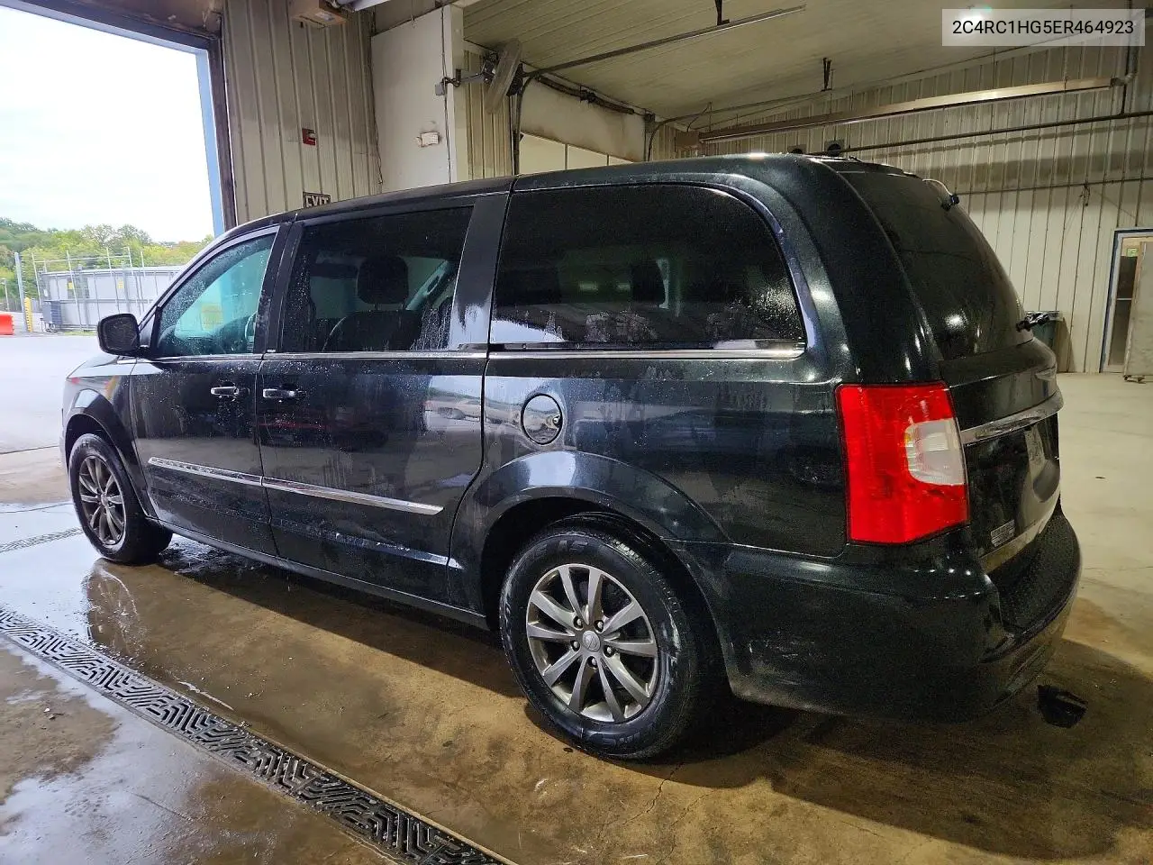 2014 CHRYSLER TOWN & COUNTRY VIN 2C4RC1HG5ER464923 — фото 2