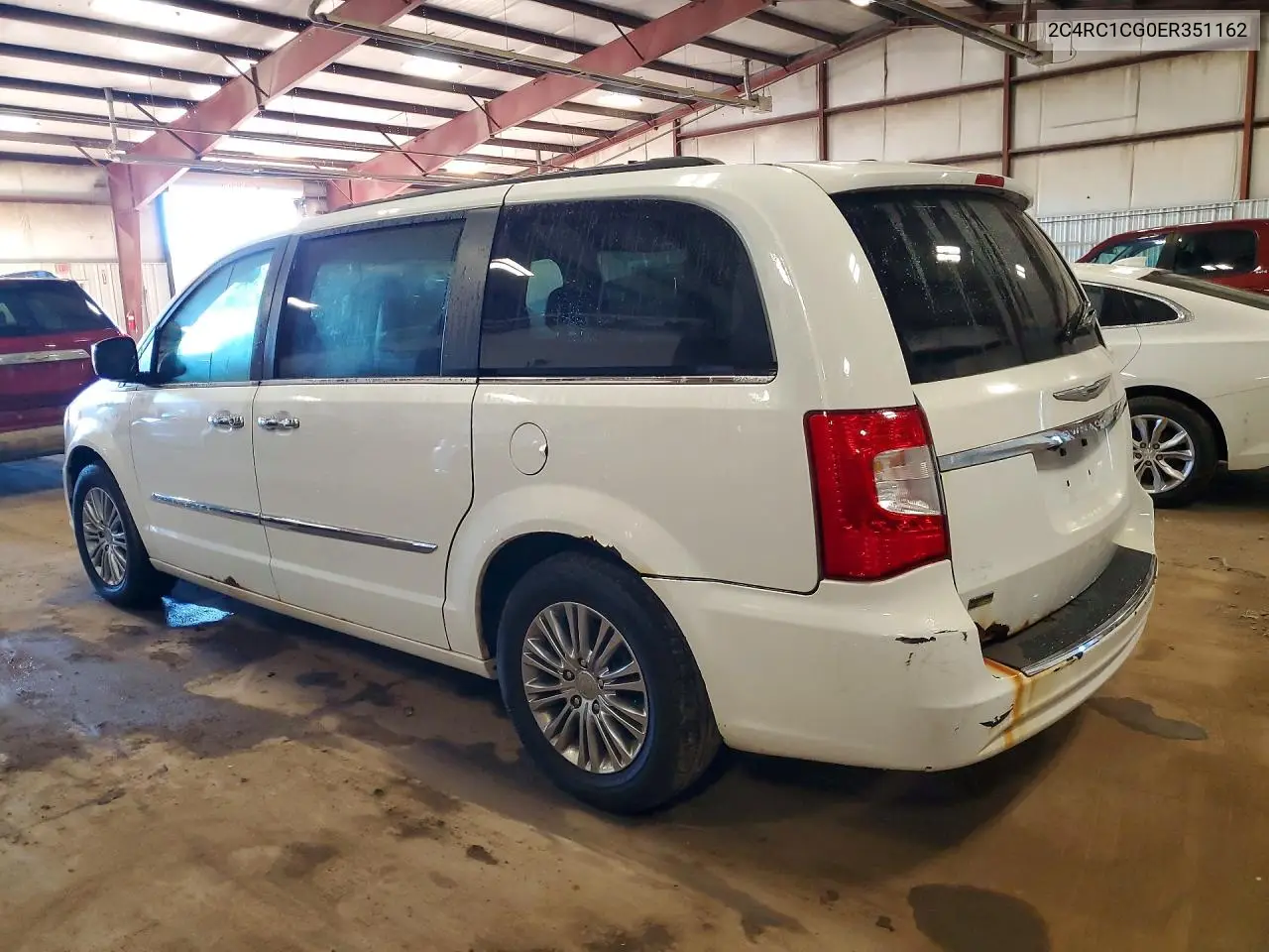 2014 CHRYSLER TOWN & COUNTRY VIN 2C4RC1CG0ER351162 — фото 2