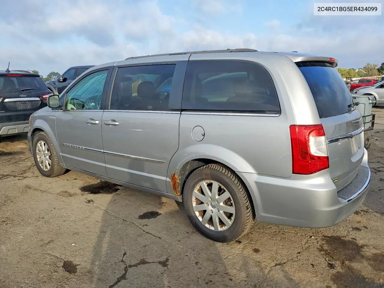 2014 CHRYSLER TOWN & COUNTRY VIN 2C4RC1BG5ER434099 — фото 2