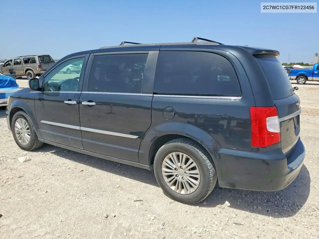 2015 CHRYSLER TOWN & COUNTRY VIN 2C4RC1CG6FR597652 — фото 2