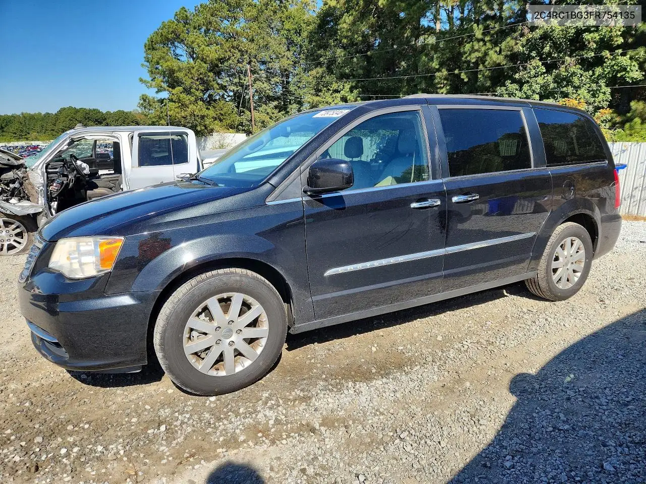 CHRYSLER TOWN & COUNTRY 2015, VIN 2C4RC1BG3FR754135