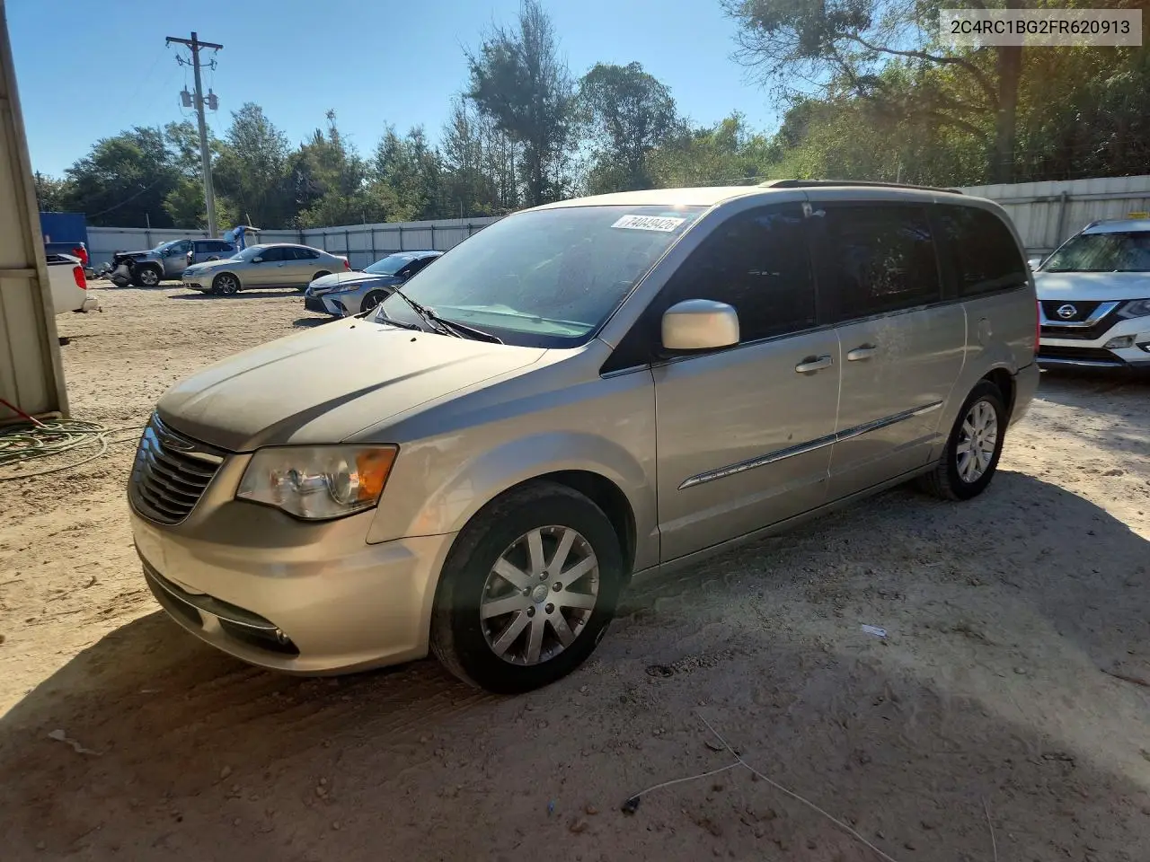 CHRYSLER TOWN & COUNTRY 2015, VIN 2C4RC1BG2FR620913