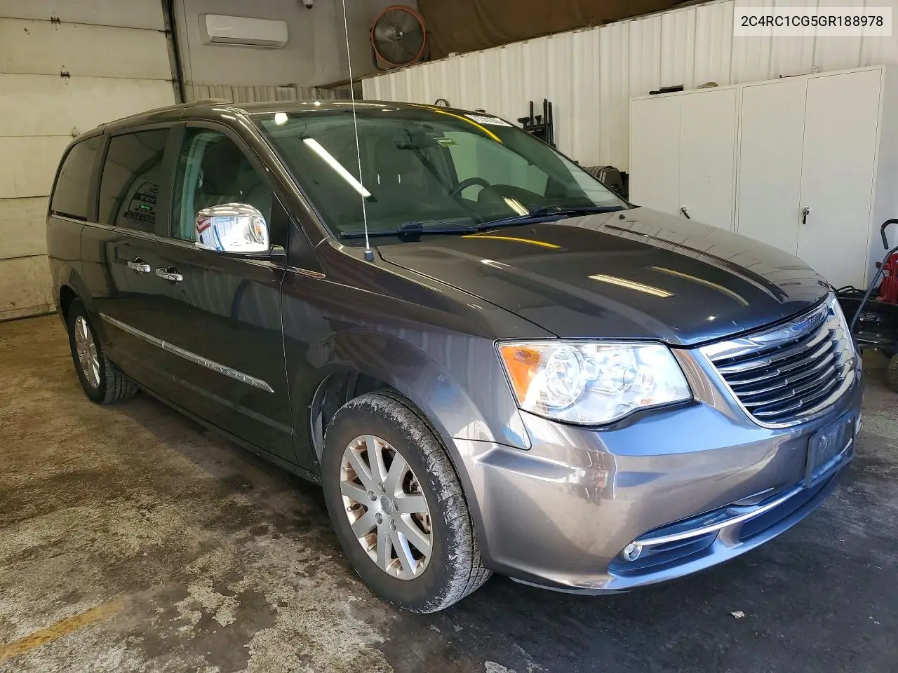 2016 CHRYSLER TOWN & COUNTRY VIN 2C4RC1CG5GR188978 — фото 4
