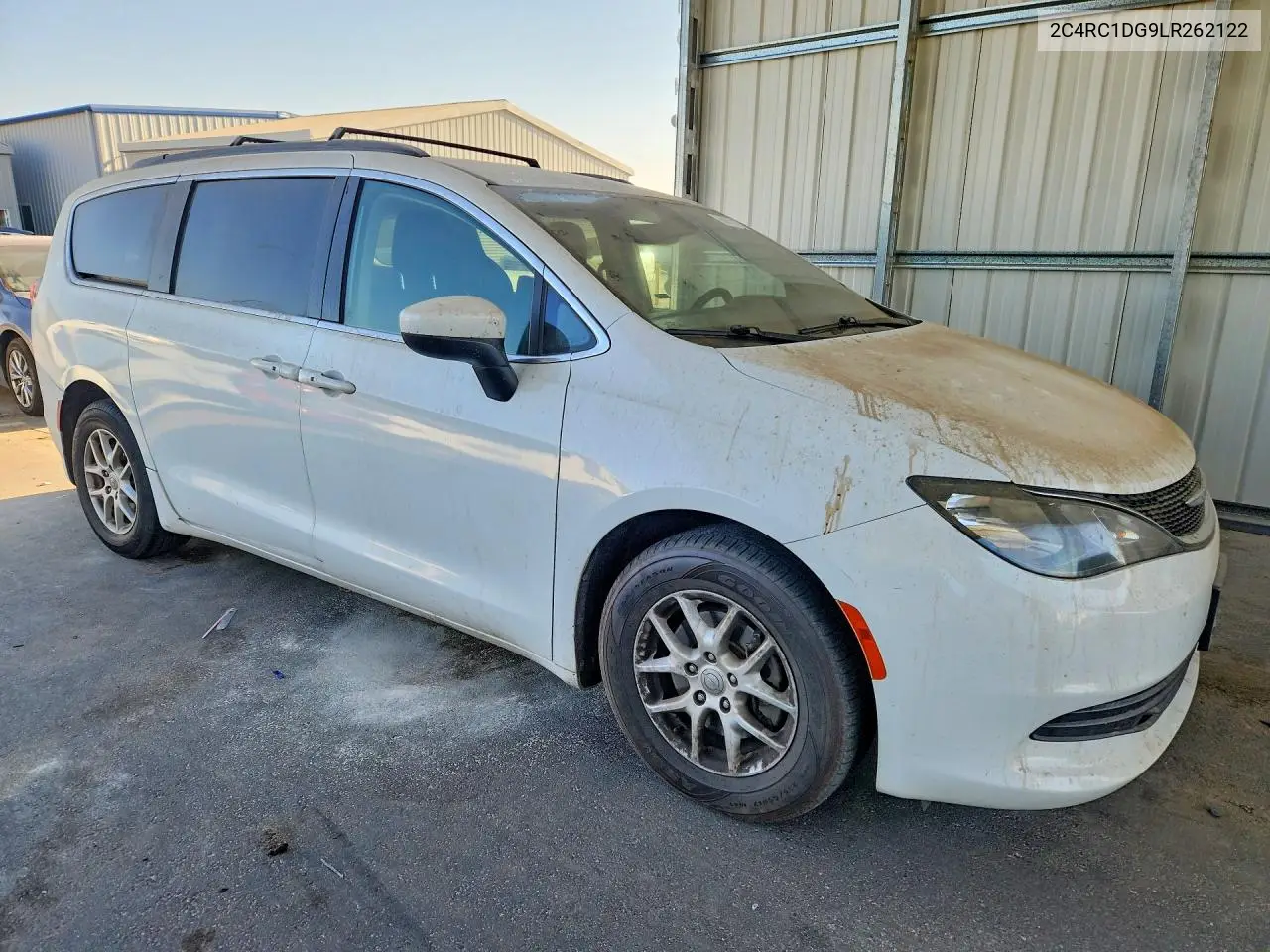 2020 CHRYSLER VOYAGER VIN 2C4RC1DG9LR262122 — фото 4