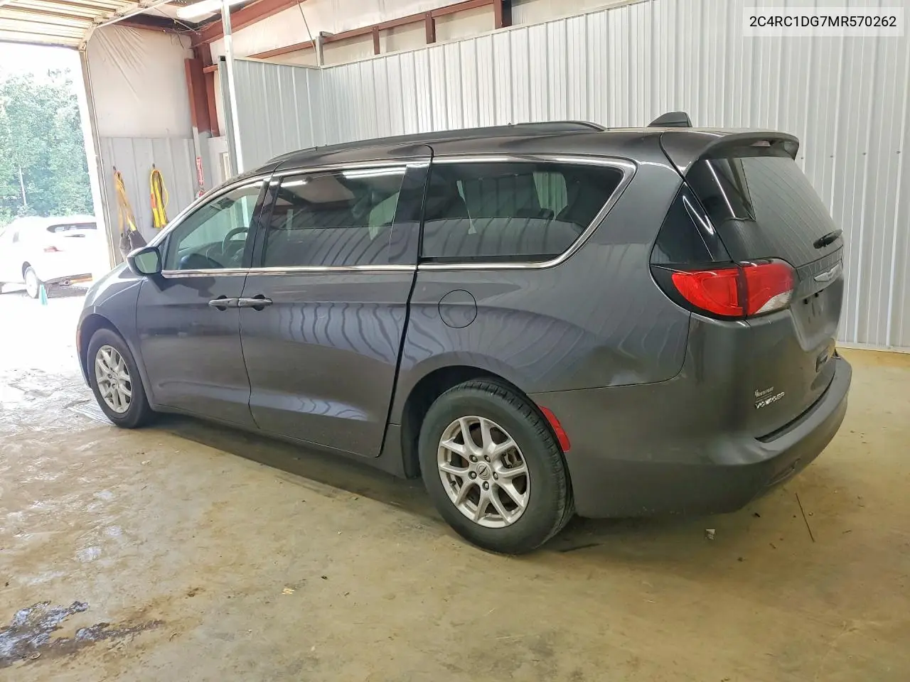 2021 CHRYSLER VOYAGER VIN 2C4RC1DG7MR570262 — фото 2