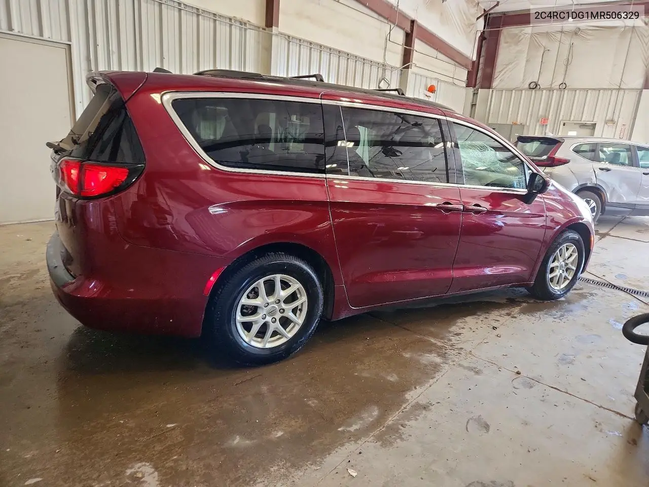2021 CHRYSLER VOYAGER VIN 2C4RC1DG1MR506329 — фото 3