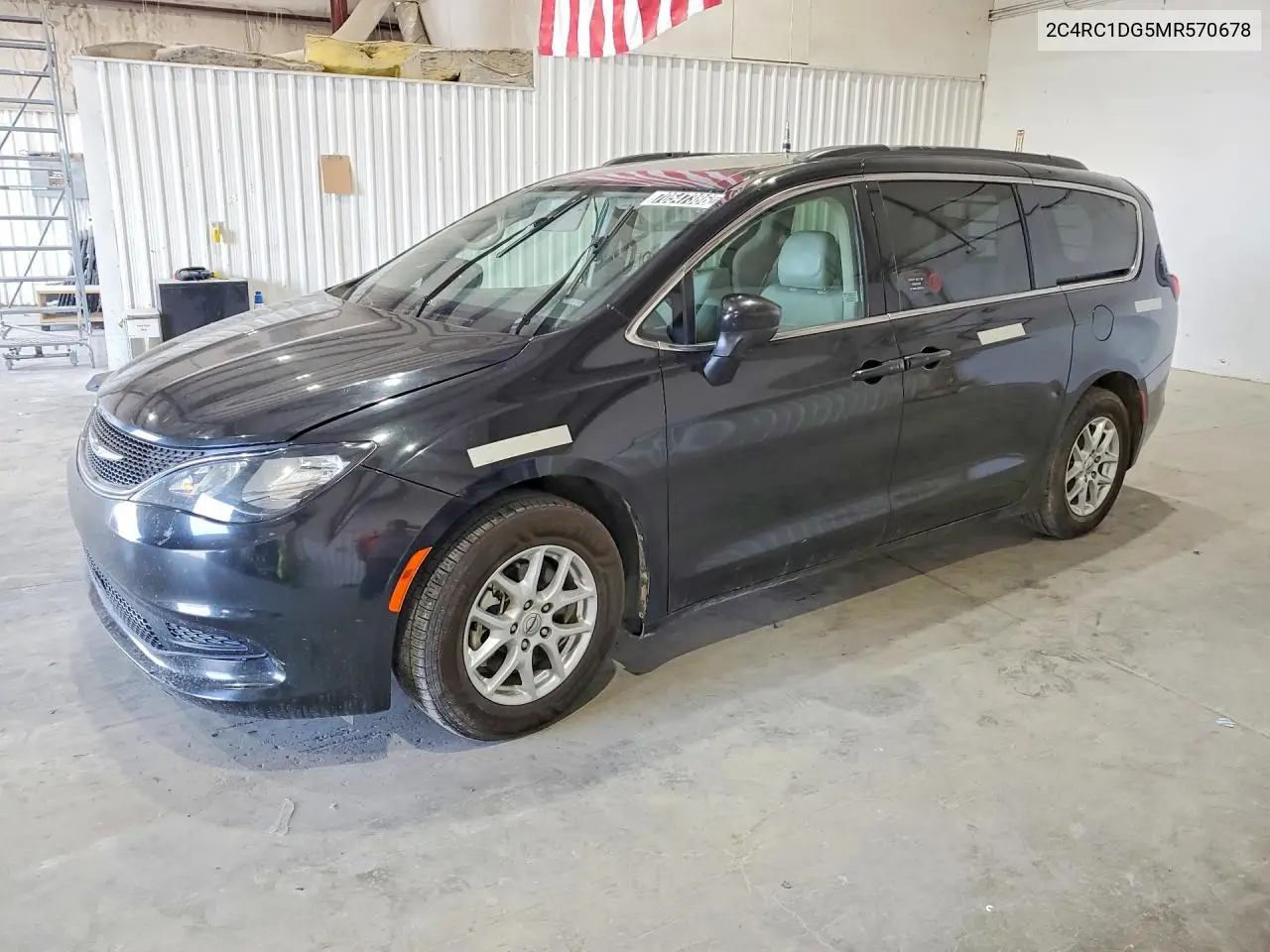 CHRYSLER VOYAGER 2021, VIN 2C4RC1DG5MR570678