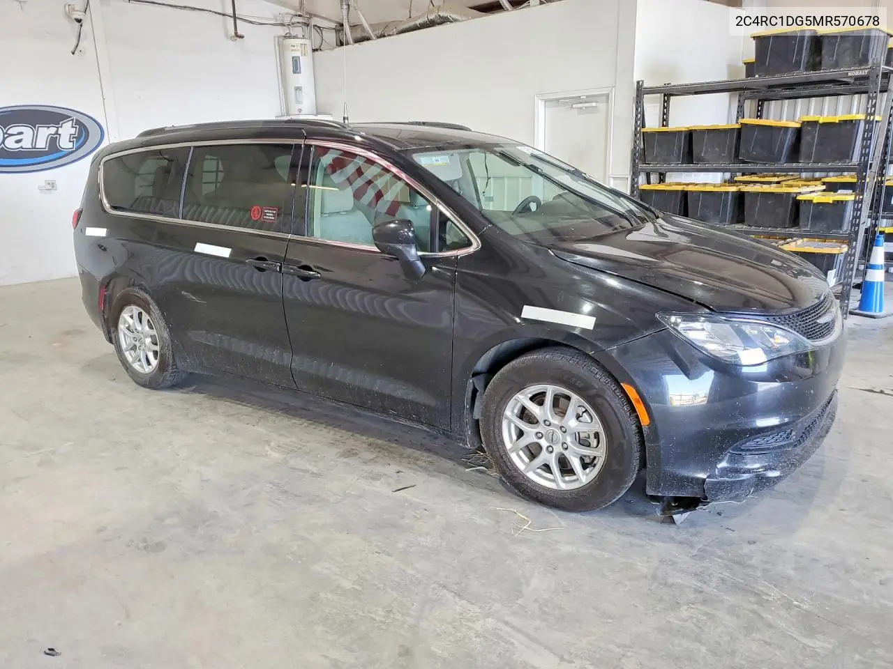 2021 CHRYSLER VOYAGER VIN 2C4RC1DG5MR570678 — фото 4