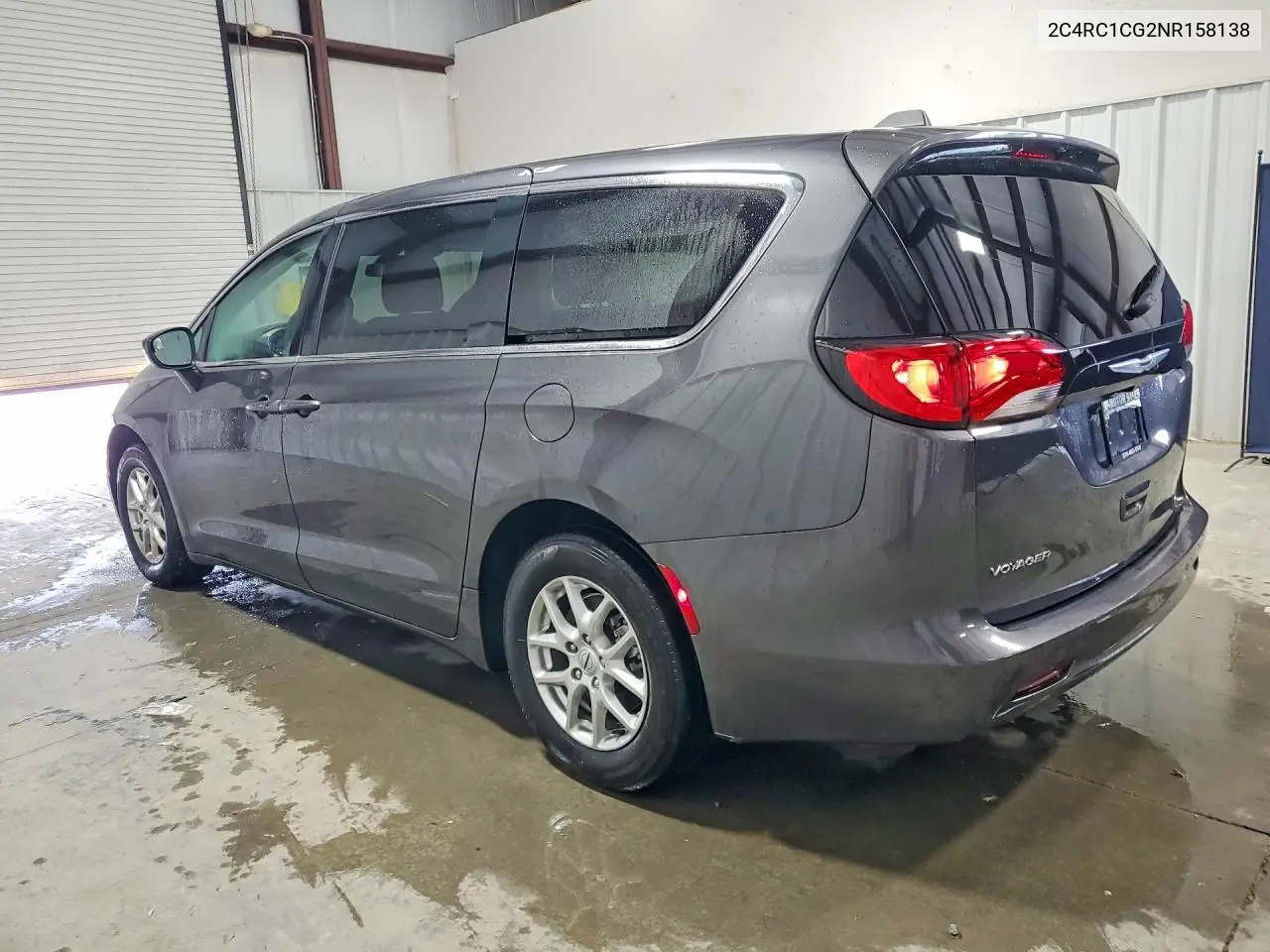 2022 CHRYSLER VOYAGER VIN 2C4RC1CG2NR158138 — фото 2