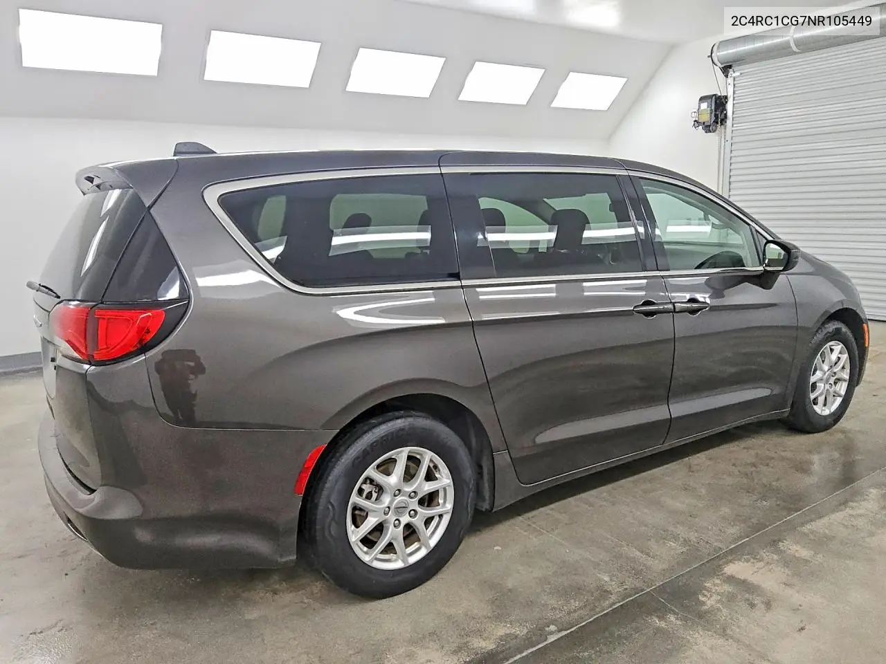 2022 CHRYSLER VOYAGER VIN 2C4RC1CG7NR105449 — фото 3