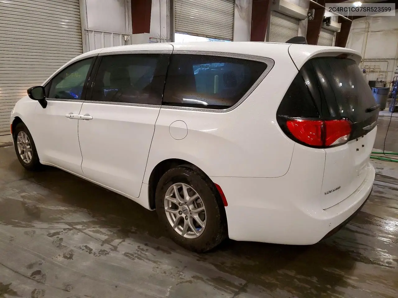 2025 CHRYSLER VOYAGER VIN 2C4RC1CG7SR523599 — фото 2