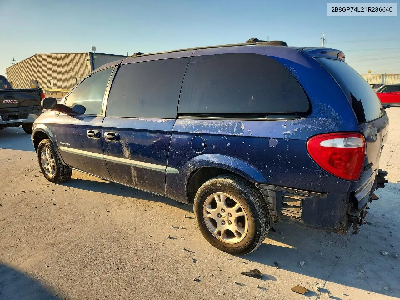 2001 DODGE CARAVAN VIN 2B8GP74L21R286640 — фото 2
