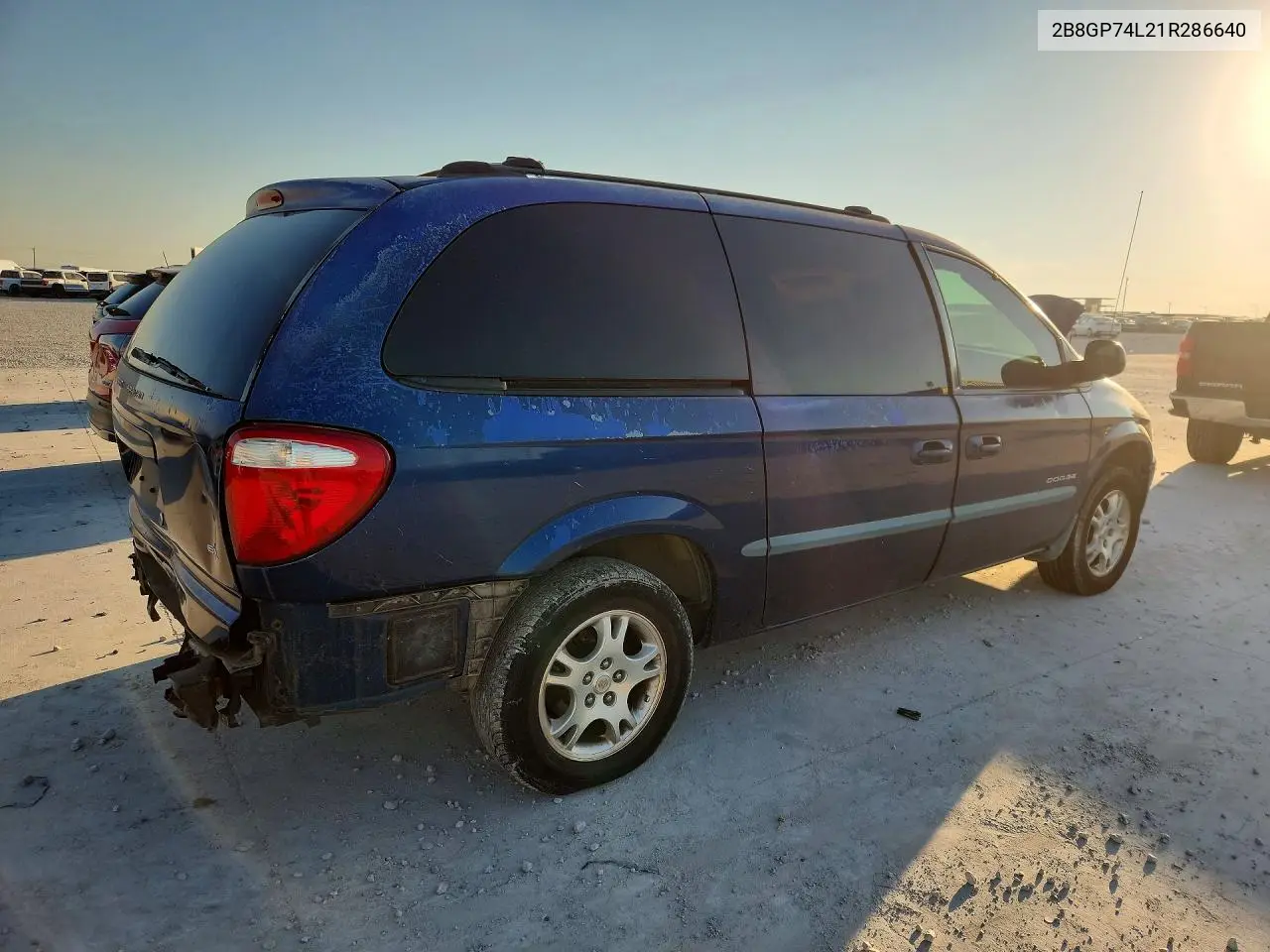 2001 DODGE CARAVAN VIN 2B8GP74L21R286640 — фото 3