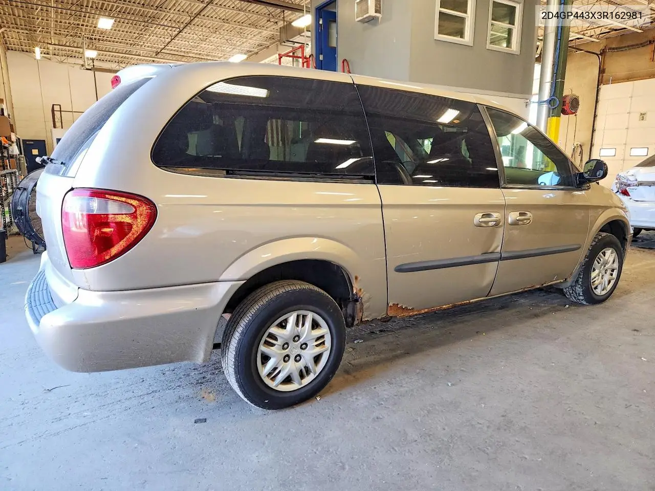 2003 DODGE CARAVAN VIN 2D4GP443X3R162981 — фото 3