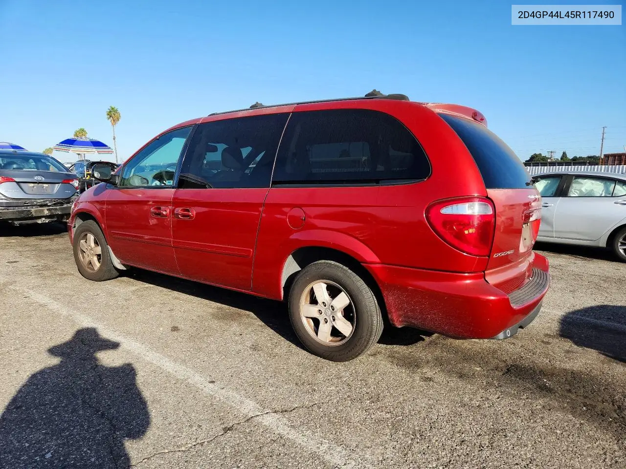 2005 DODGE CARAVAN VIN 2D4GP44L45R117490 — фото 2