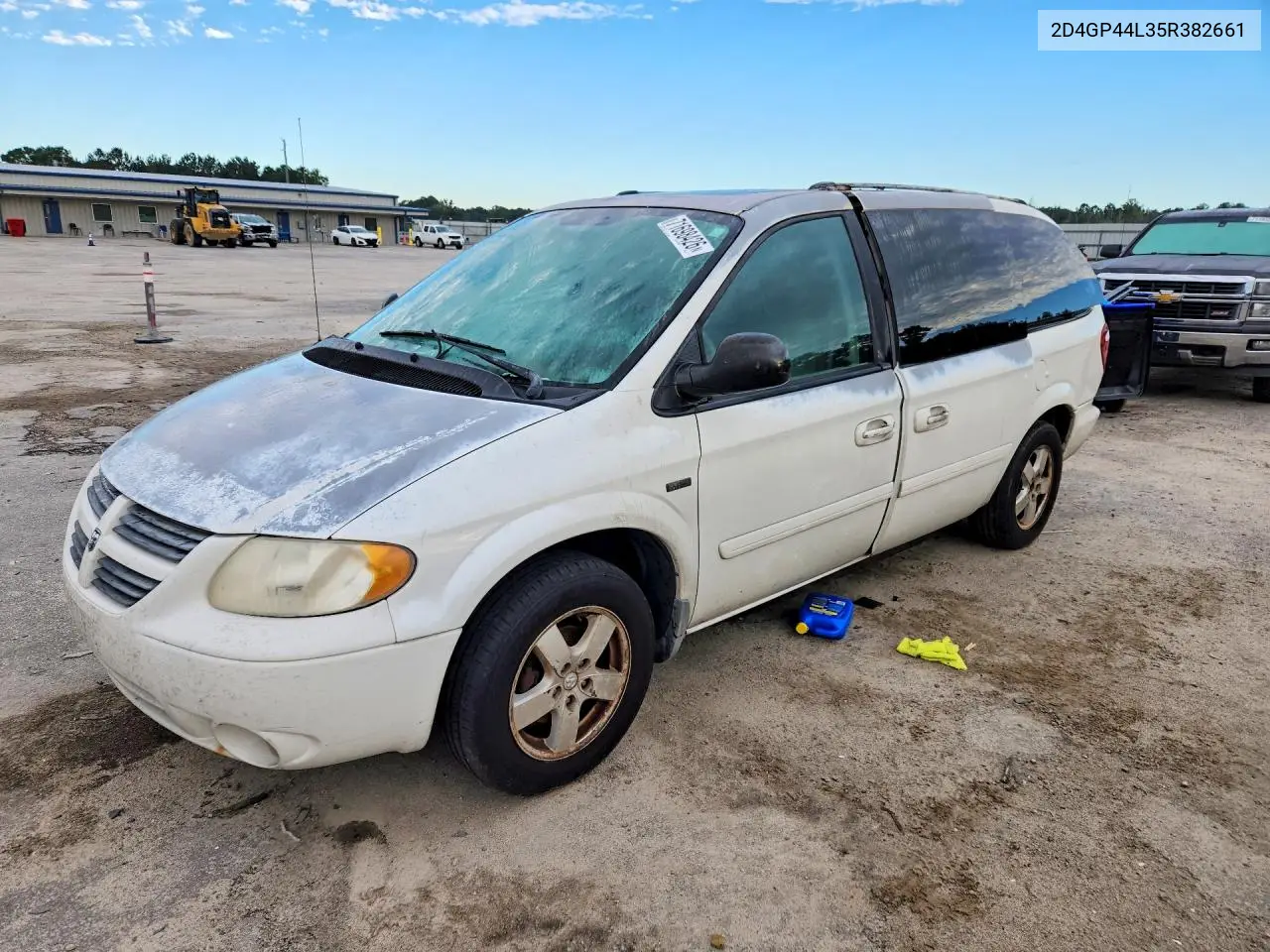 DODGE CARAVAN 2005, VIN 2D4GP44L35R382661